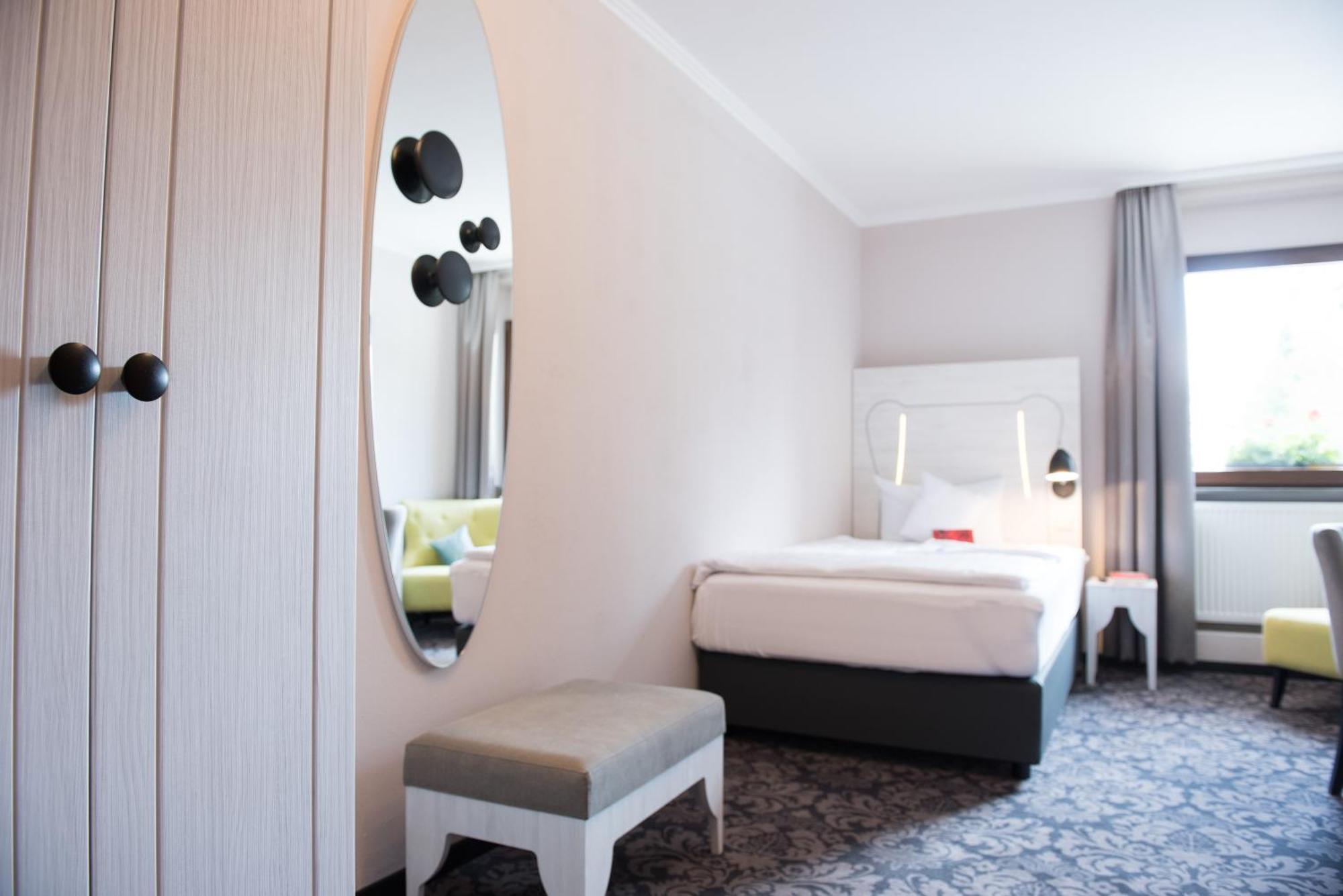 Parkhotel Schillerhain Kirchheimbolanden Eksteriør bilde